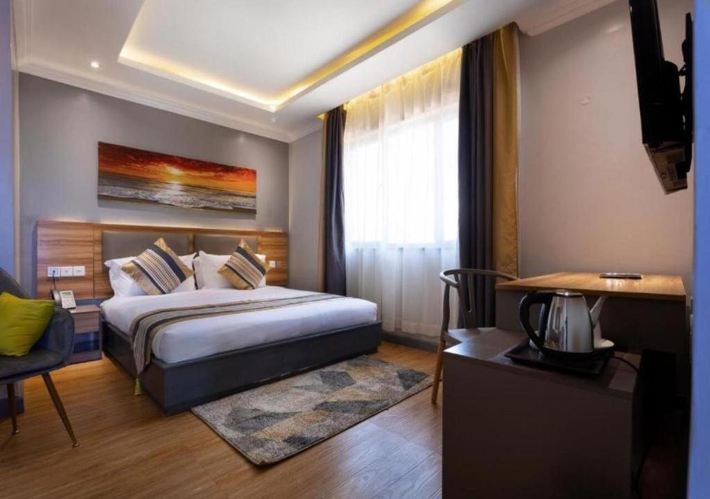 Raha Hotel & Suites Nairobi Buitenkant foto